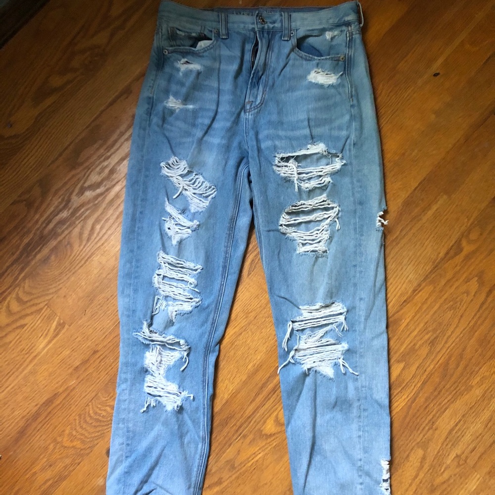 american eagle ripped jeans